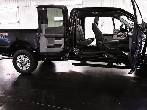 New 2026 Ford F350 XLT w/ 360-Degree Camera Package image 32