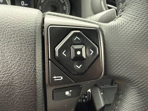 Used 2021 Toyota Tacoma TRD Off-Road AWD/4WD image 29