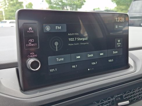 Used 2026 Honda Accord SE image 17