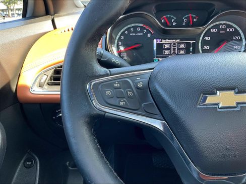 Used 2016 Chevrolet Cruze Premier FWD image 13