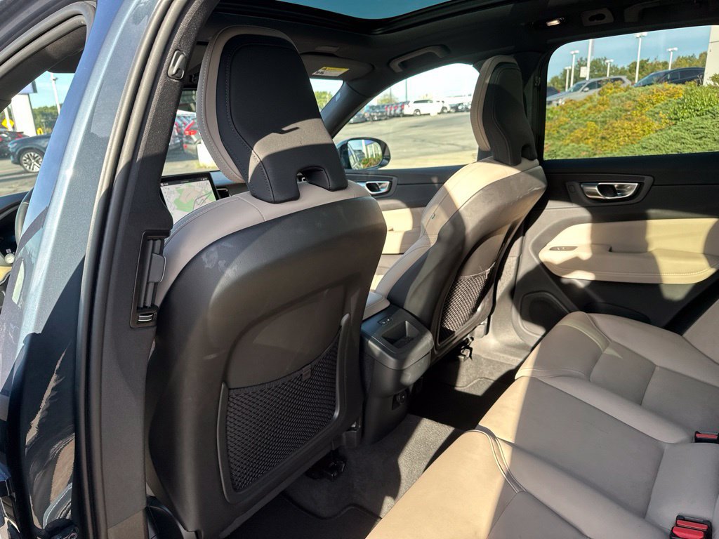 Used 2026 Volvo XC60 B5 Plus AWD/4WD image 24