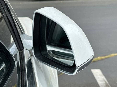 Used 2019 Tesla Model 3 image 13