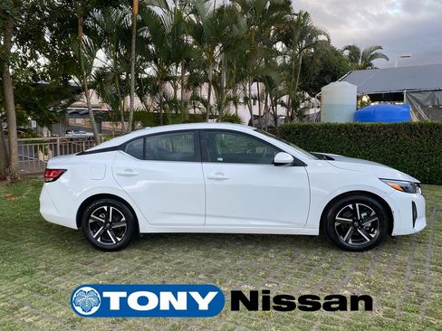 Used 2024 Nissan Sentra SV FWD image 8