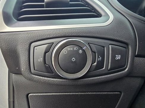 Used 2024 Ford Edge SEL image 23