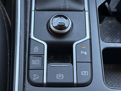 Used 2025 Kia Sorento S w/ Panoramic Sunroof Package FWD image 10