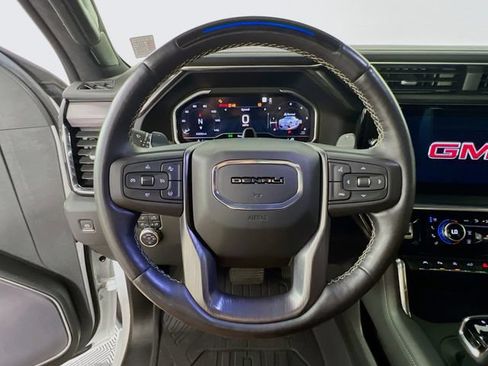 Used 2023 GMC Sierra 1500 Denali Ultimate AWD/4WD image 12
