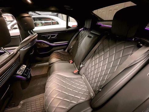 Certified 2025 Mercedes-Benz S 580 4MATIC Sedan image 18