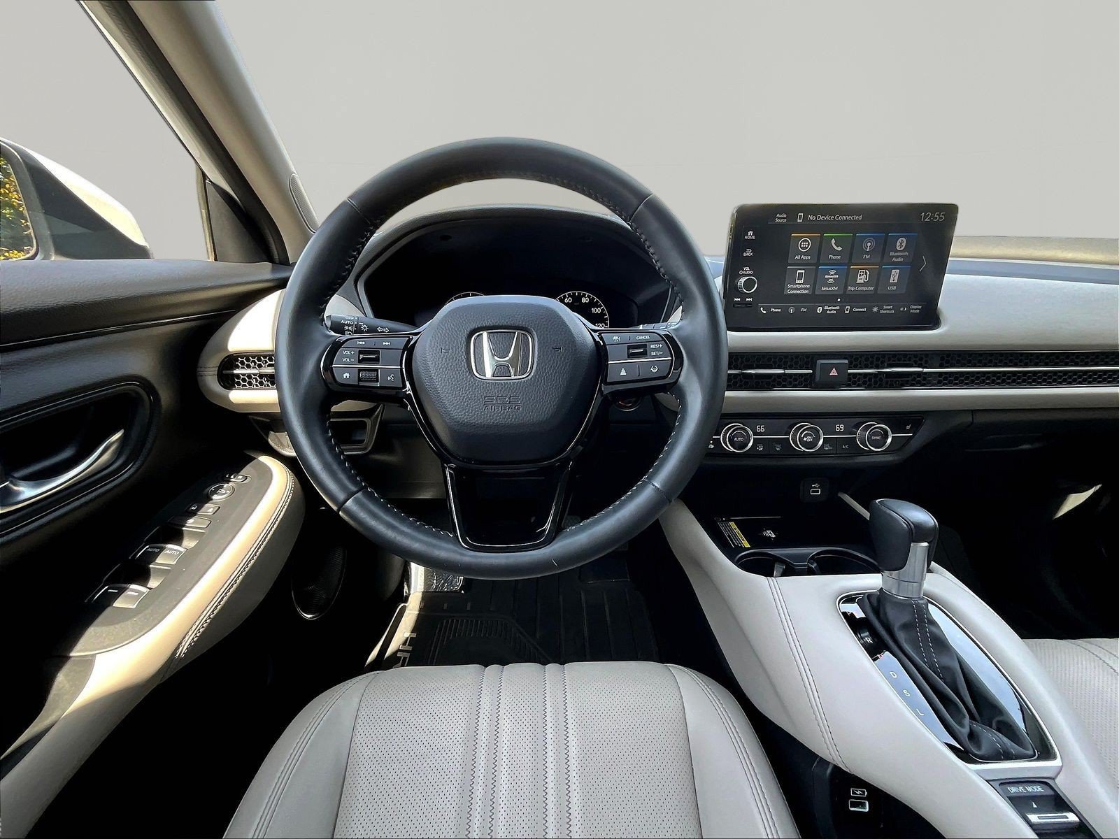 Used 2023 Honda HR-V EX-L image 8