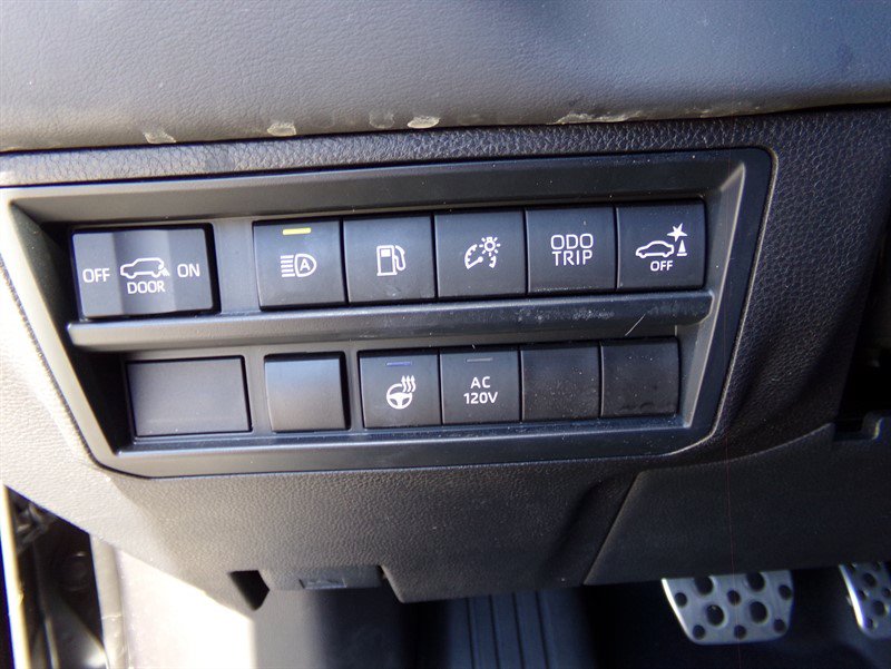 Used 2024 Toyota Sequoia Platinum w/ TRD Off-Road Package AWD/4WD image 45