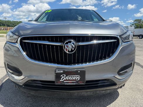 Used 2019 Buick Enclave Essence AWD/4WD image 2