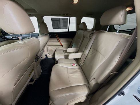 Used 2009 Toyota Highlander Limited image 15