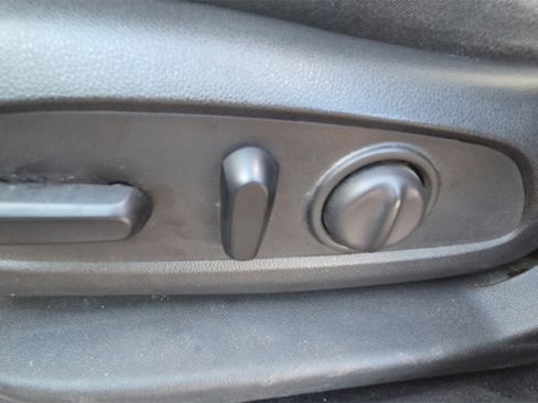 Used 2020 Chevrolet Equinox LT image 35