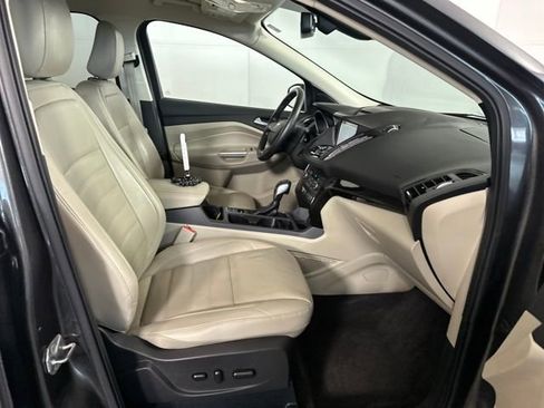 Used 2018 Ford Escape Titanium image 28