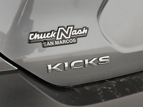 Used 2020 Nissan Kicks S image 37