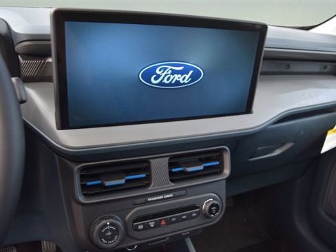 New 2025 Ford Maverick Lobo image 10