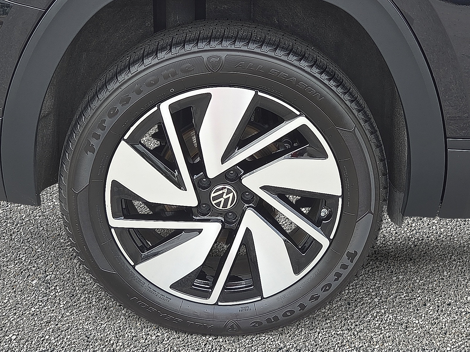 Used 2025 Volkswagen Atlas SE FWD image 7