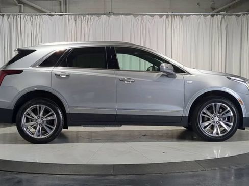 Used 2025 Cadillac XT5 Premium Luxury AWD/4WD image 9