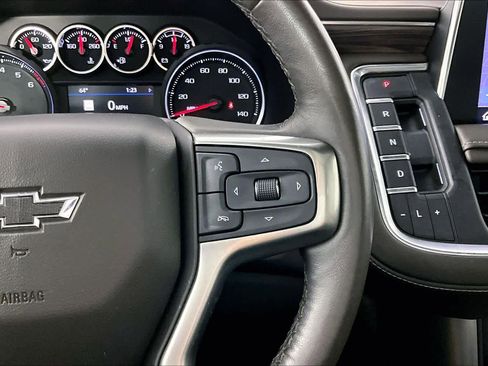 Used 2021 Chevrolet Tahoe Z71 w/ Luxury Package image 23