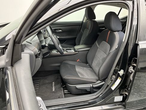 Used 2020 Nissan Sentra SR FWD image 8