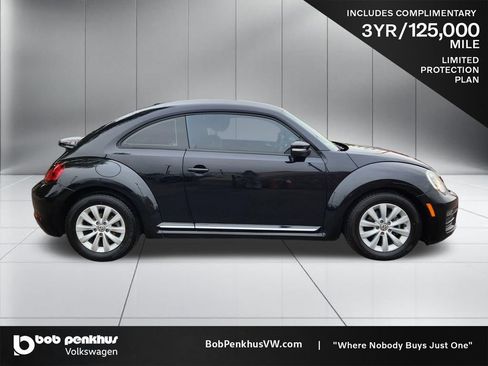 Used 2019 Volkswagen Beetle 2.0T SE FWD image 24