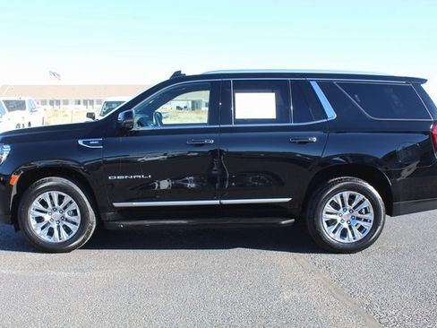 Used 2022 GMC Yukon Denali w/ Max Trailering Package image 12