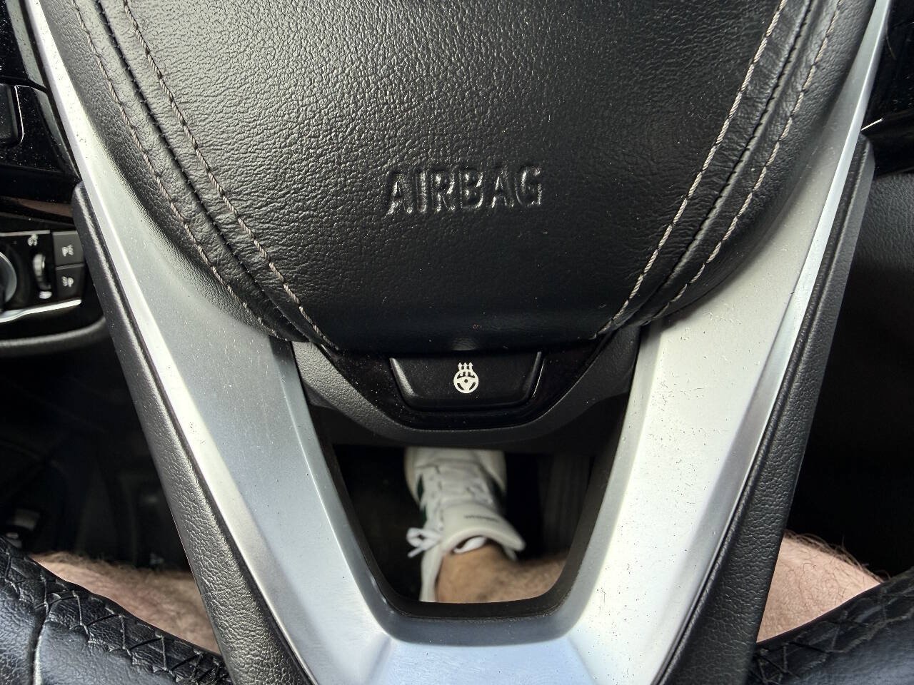 Used 2018 BMW 530i xDrive AWD/4WD image 21