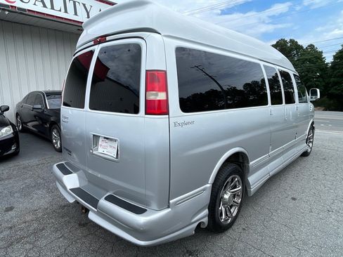 Used 2012 Chevrolet Express 2500 LT RWD image 8