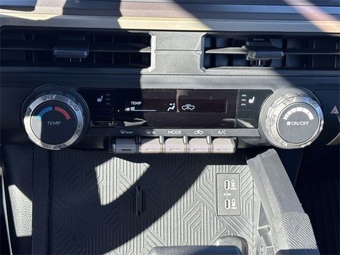 Used 2024 Toyota Tacoma 4x4 Double Cab image 21