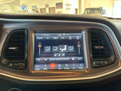 Used 2019 Dodge Challenger R/T Scat Pack image 30