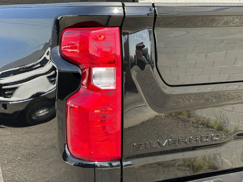 Certified 2024 Chevrolet Silverado 2500 Custom w/ Custom Value Package AWD/4WD image 35