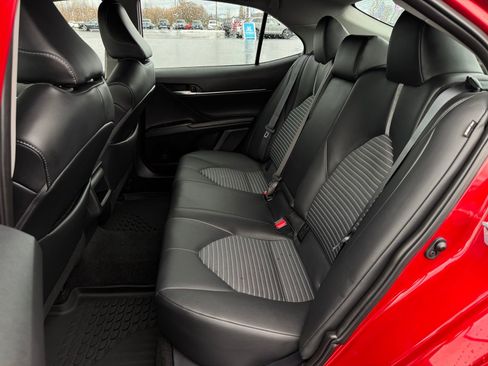 Used 2024 Toyota Camry SE image 26