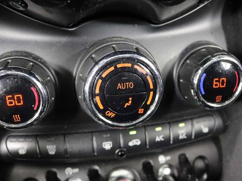Used 2020 MINI Cooper 2-Door Hardtop FWD image 20