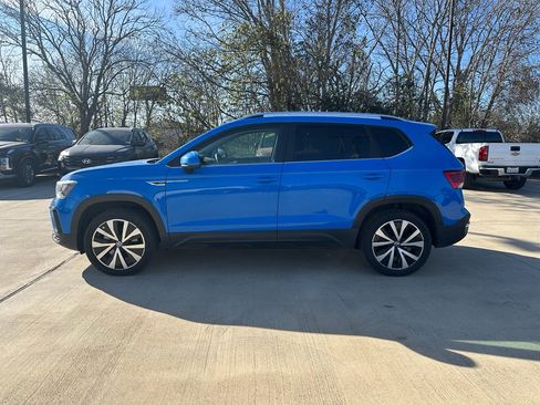 Used 2023 Volkswagen Taos SE image 8