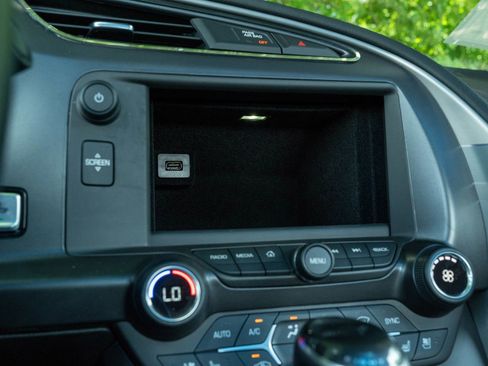 Used 2018 Chevrolet Corvette Grand Sport w/ Z07 Performance Package image 26