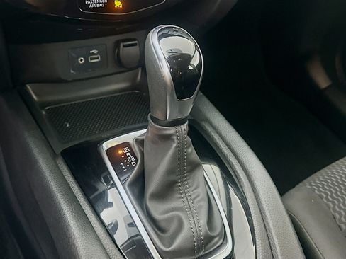 Used 2019 Nissan Rogue Sport S FWD image 23