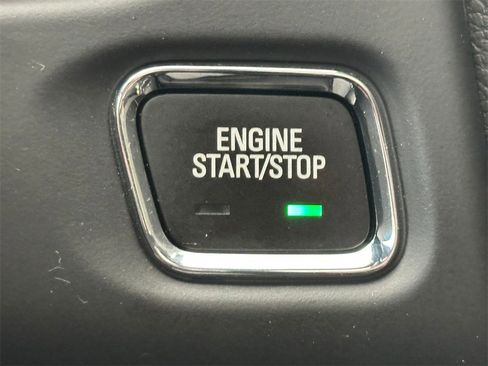 Used 2022 GMC Acadia SLT w/ Elevation Edition image 67