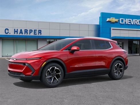 New 2026 Chevrolet Equinox EV LT image 2