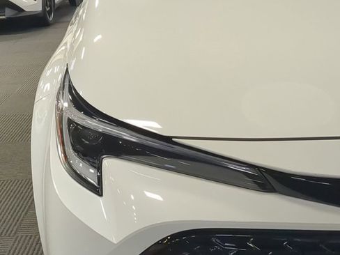 Used 2025 Toyota Corolla SE image 10