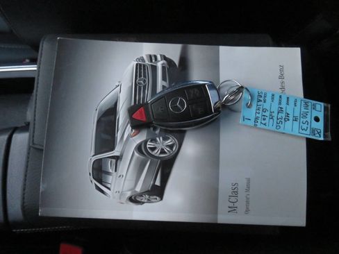 Used 2014 Mercedes-Benz ML 350 ML 350 4MATIC AWD 4dr SUV image 38