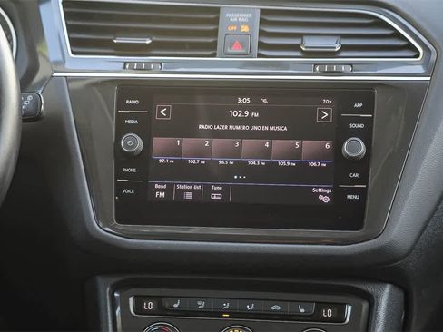 Used 2019 Volkswagen Tiguan SE image 10