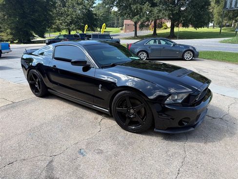 Used 2010 Ford Mustang Shelby GT500 RWD image 7