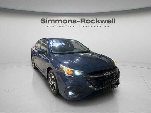 Used 2024 Subaru Legacy Premium image 3