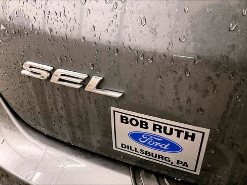 Used 2022 Ford Edge SEL w/ Convenience Package image 13