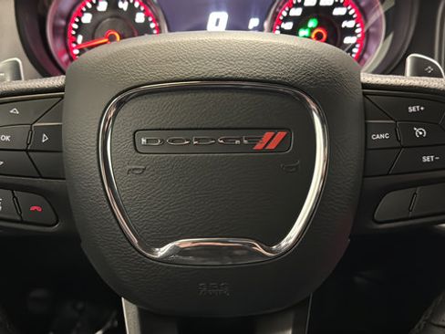 Used 2022 Dodge Charger Scat Pack w/ Dynamics Package RWD image 23