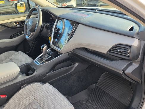 Used 2025 Subaru Outback Premium w/ Popular Package #1A image 21