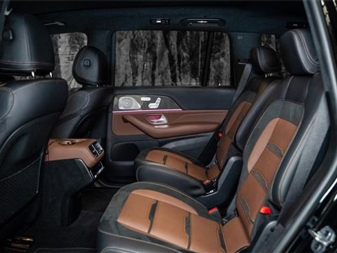 Used 2024 Mercedes-Benz GLS 63 AMG 4MATIC image 13