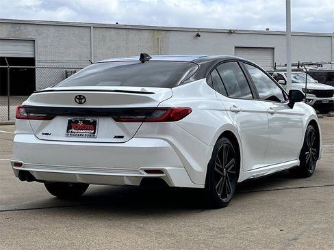 Used 2026 Toyota Camry XSE image 4