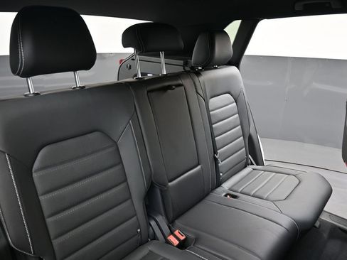 New 2026 Volkswagen Atlas Cross Sport SEL R-Line AWD/4WD image 16