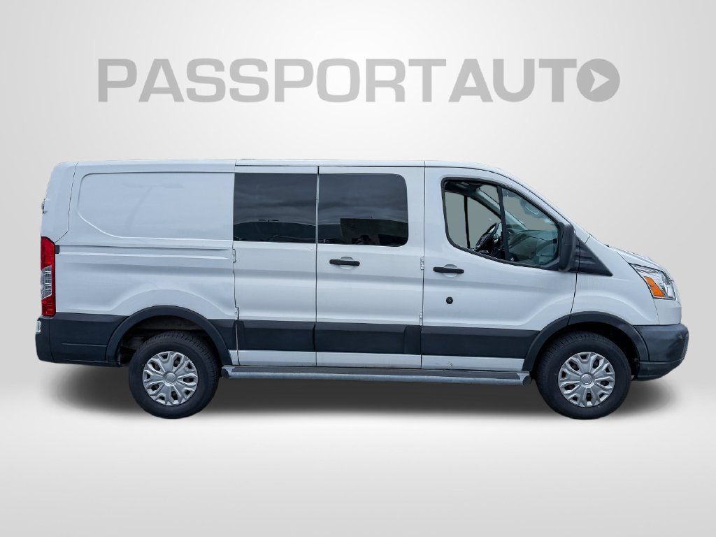 Used 2019 Ford Transit 250 130 Low Roof w/ Exterior Upgrade Package RWD image 9