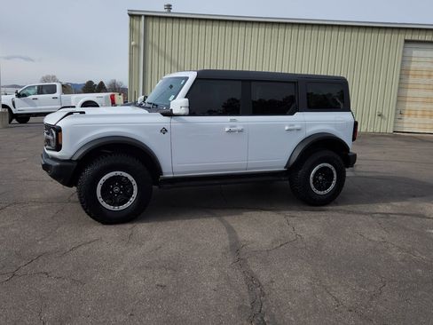 Certified 2022 Ford Bronco Outer Banks w/ Sasquatch Package image 6